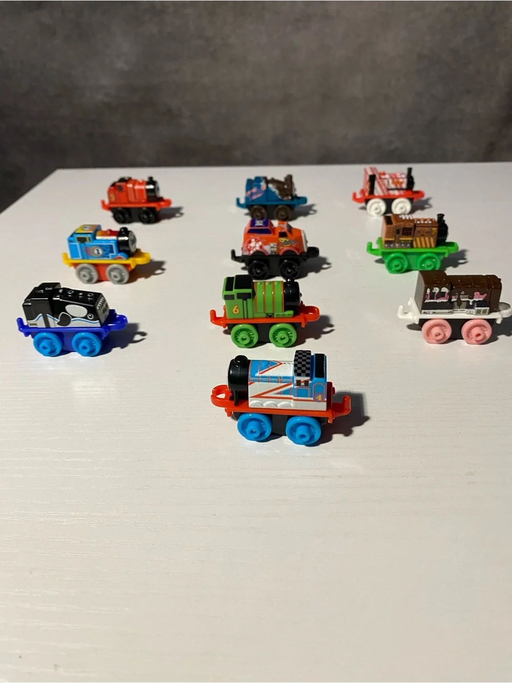 Thomas & Friends Minis Train Lot of 10 - Flame Thomas, Orca Gator & More